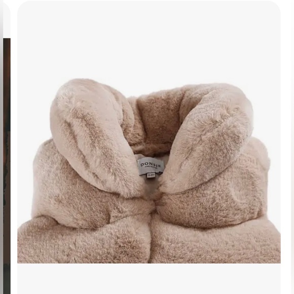 DONSJE Amsterdam Cream Faux Fur Sleeveless Jacket - Picture 3 of 7